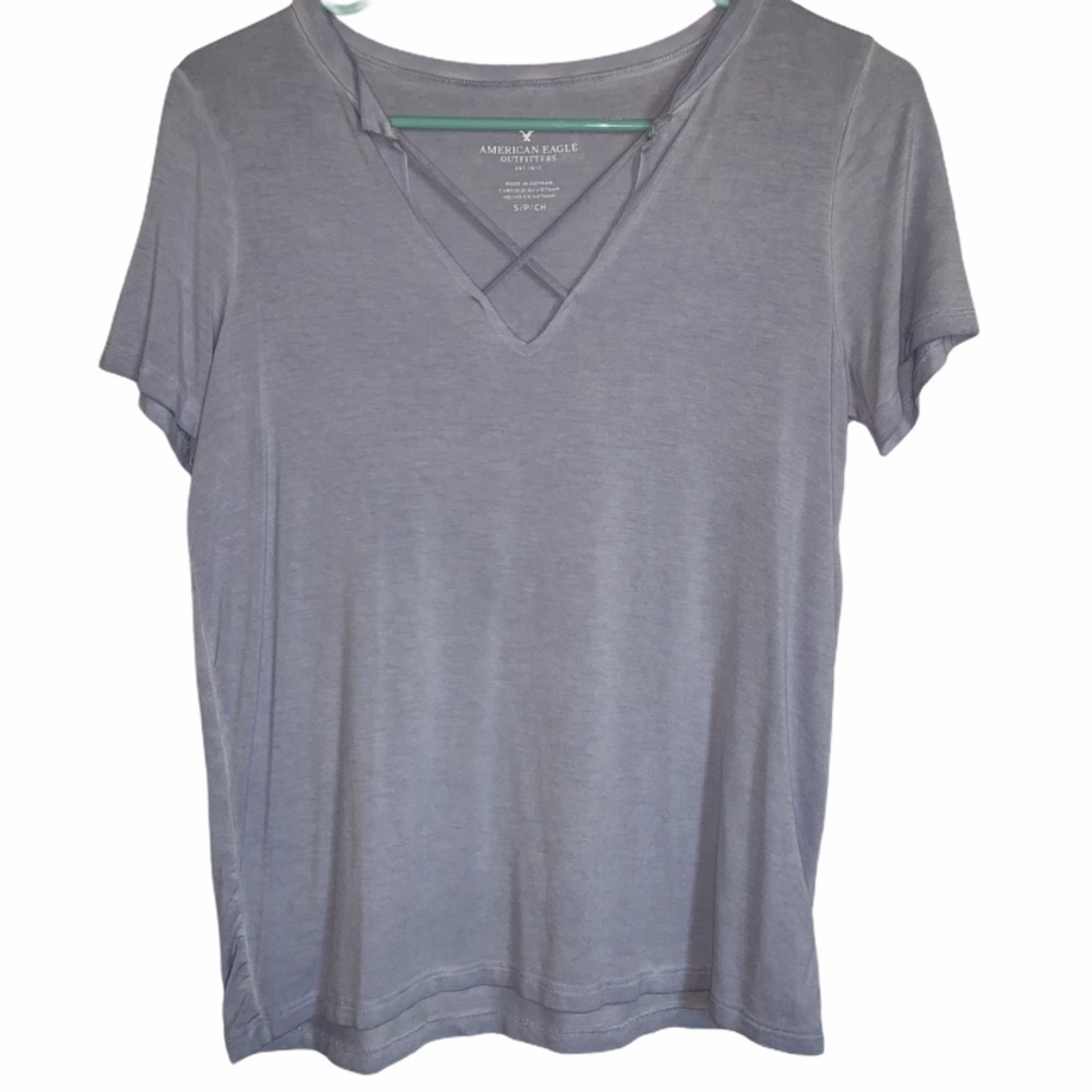 ✰ American Eagle Criss Cross V-Neck ✰